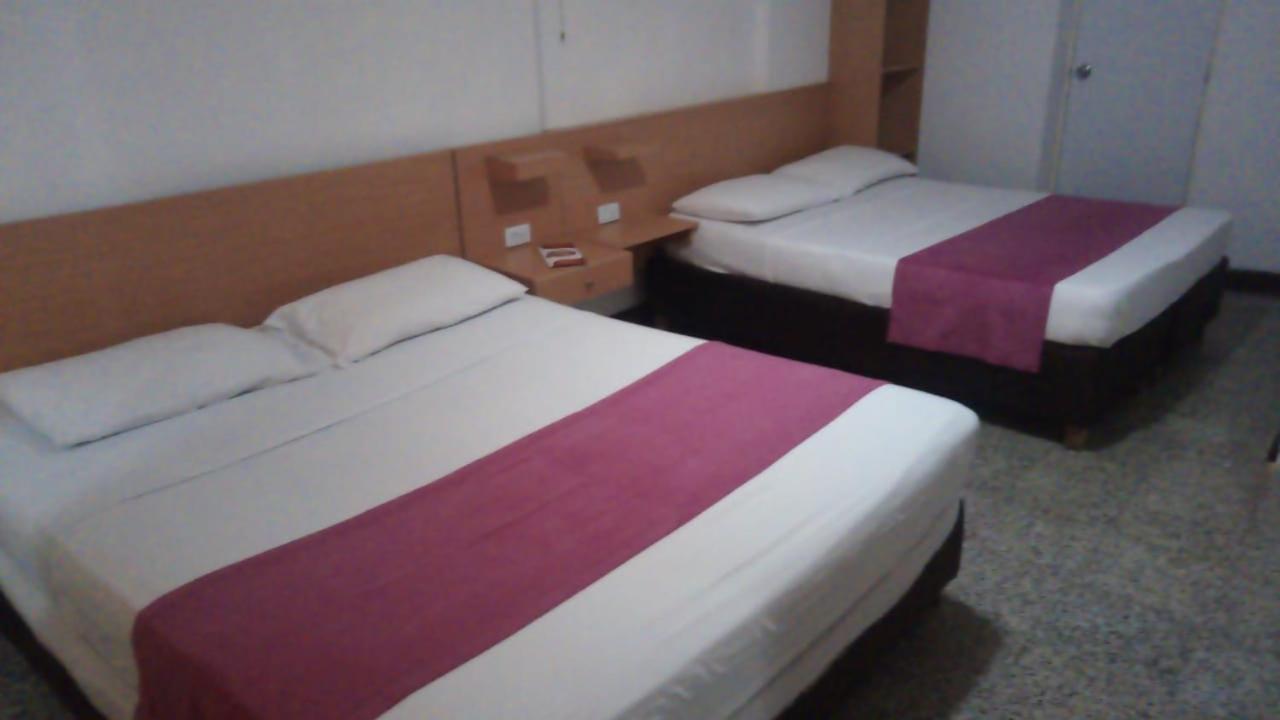 Hotel Del Oeste Cali Dış mekan fotoğraf